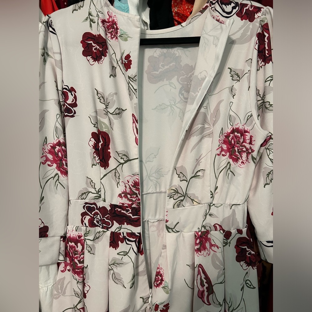 Amazon White Floral Dress - Picture 9 of 10